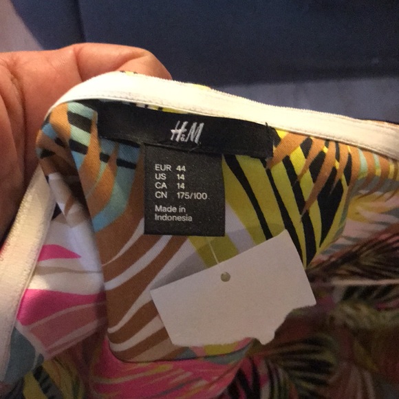 NWT H&M dress - Picture 5 of 6